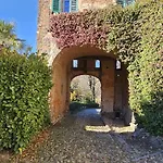 Al Castello Di *