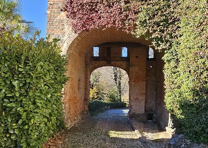 Al Castello Di *
